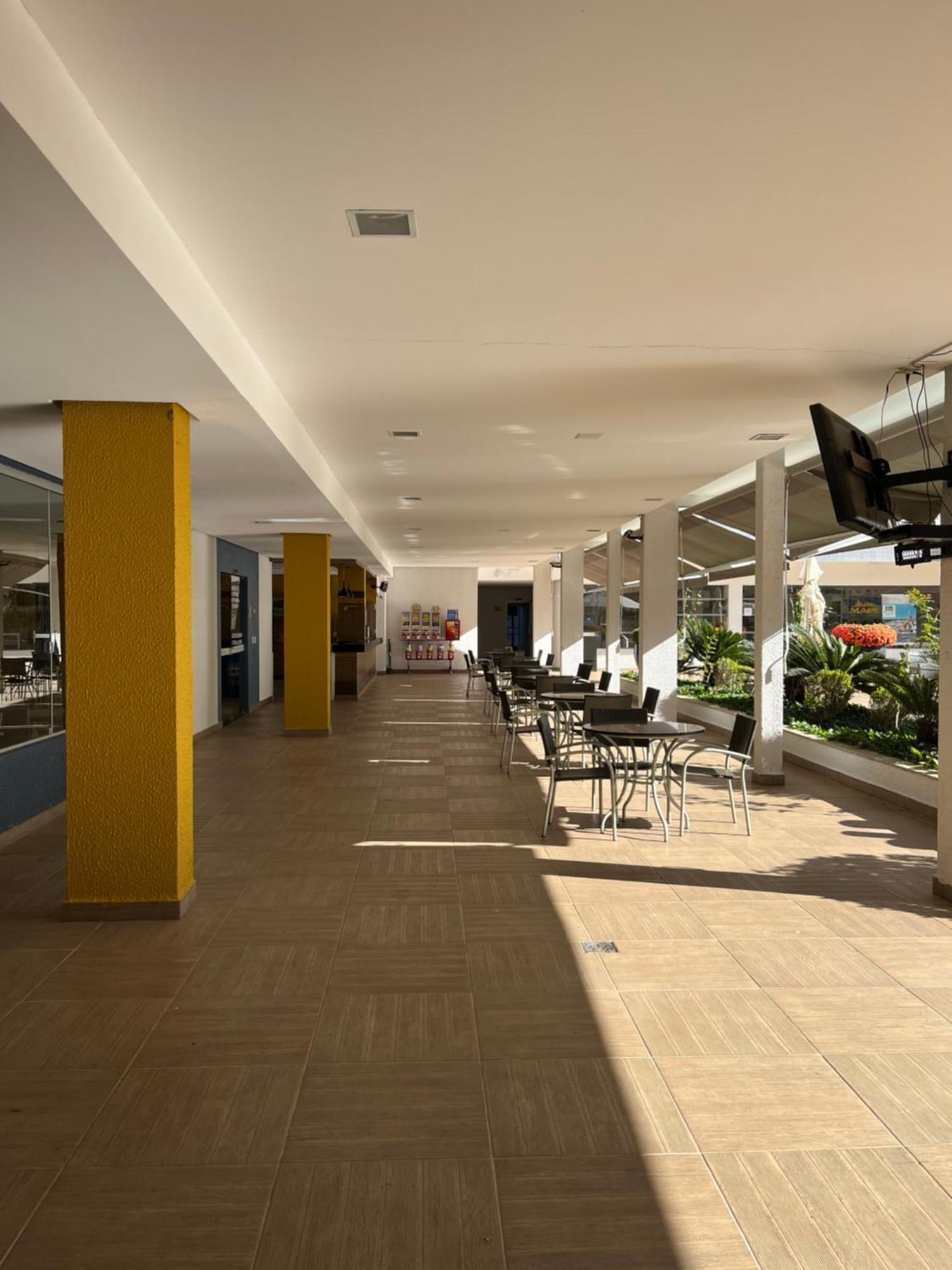 Flat 501 - Condominio Veredas Do Rio Quente - Diferenciado Com Ar Na Sala E No Quarto Bagian luar foto