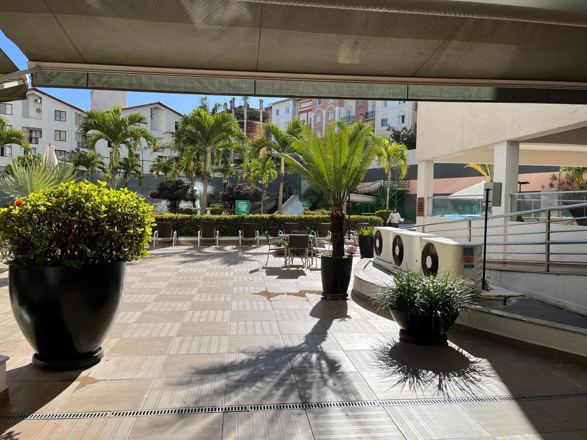 Flat 501 - Condominio Veredas Do Rio Quente - Diferenciado Com Ar Na Sala E No Quarto Bagian luar foto